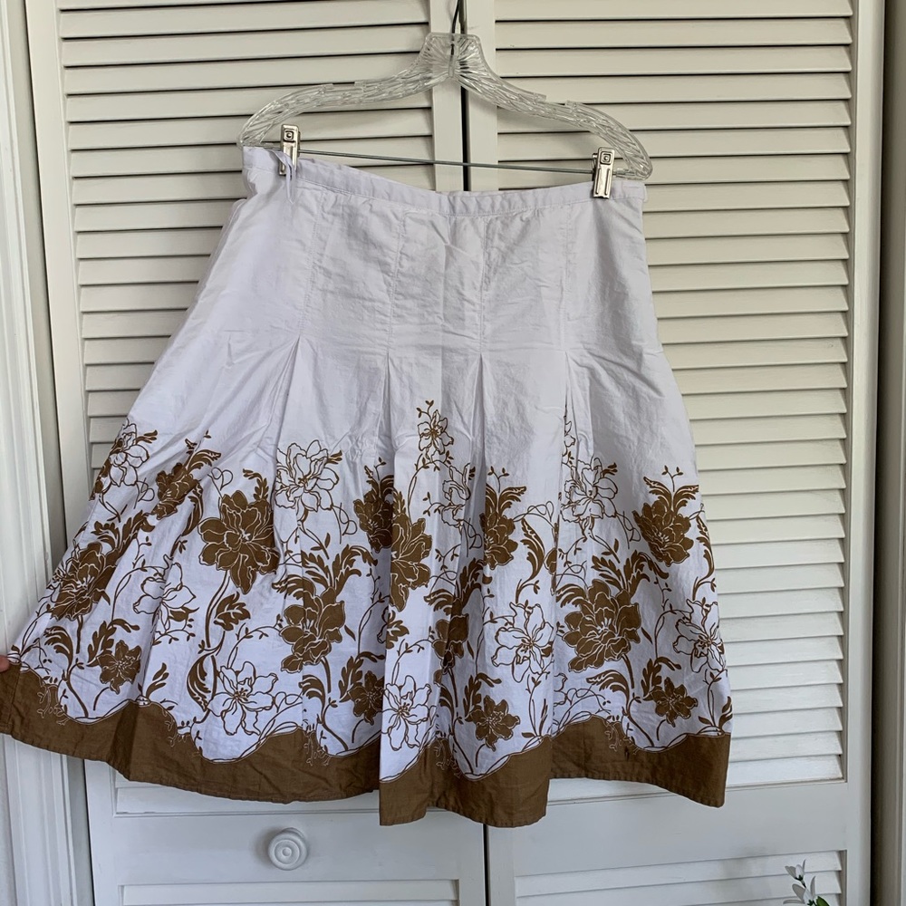 Connection 18 skirt